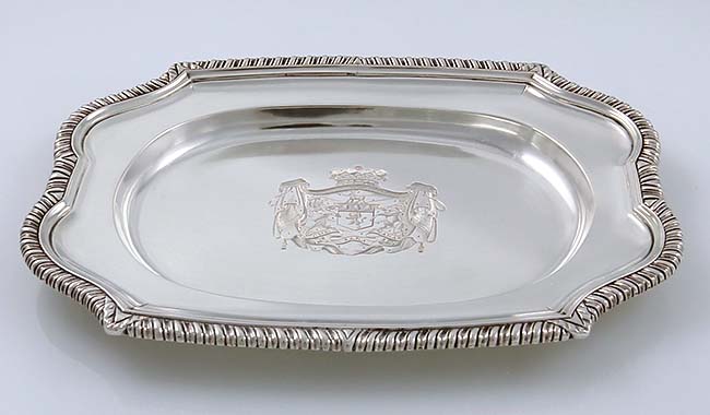 London 1806 English silver small dish with Russell family of Scotland