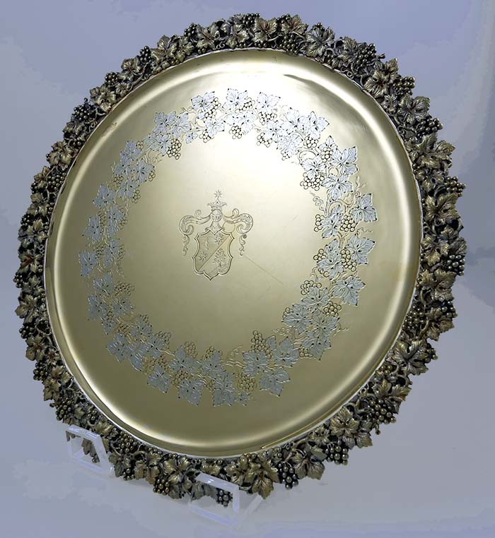 Hunt and Roskell silver gilt tray chased vine pattern London 1909