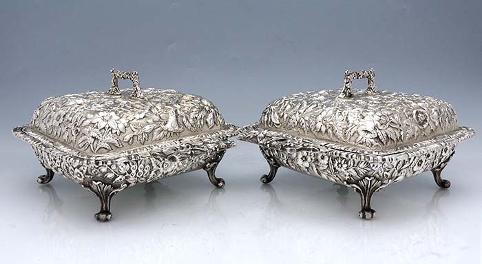 S Kirk and Son 11 ounce pair of covered vegetable tureens