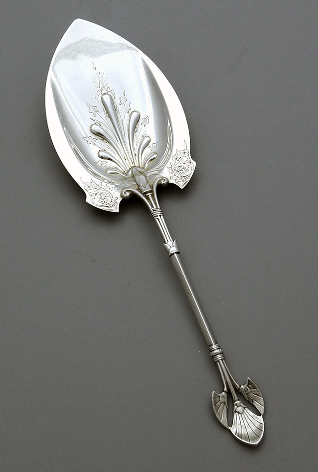 Gorham lotus antique sterling silver pie server