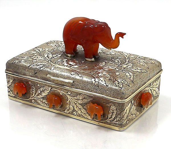 Bensabott Chicago box with carved hardstone elephant