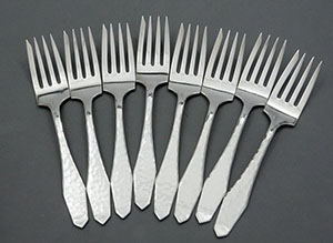 ONEIDA Silverplate CLAIRHILL/FAIRHILL Lot of 4 ~ 9 inch Dinner Knives 