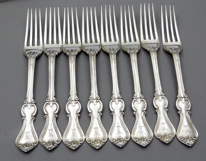eright matching Albert pattern Engnlish silver forks with engraved crests London 1910