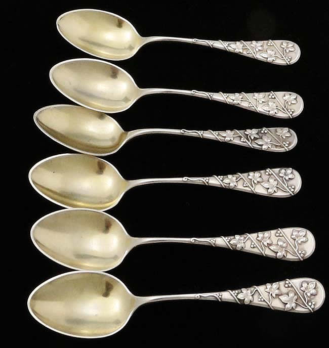 six martching Whting sterling silver coffee spoons with applied ivy Japanese monogram