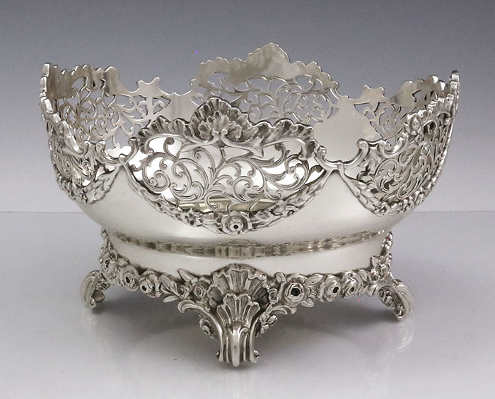 English antique sterling silver pierced bowl London 1902 William Comyns