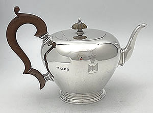 English silver teapot London 1925 Adie Brothers London