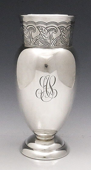 Gorham estate sterling silver vase 1931 with etched design on the rim