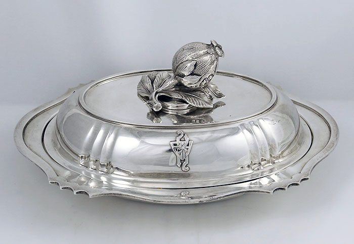 Schofield Baltimore antique sterling covered vegetable dish with  pomegranate finial