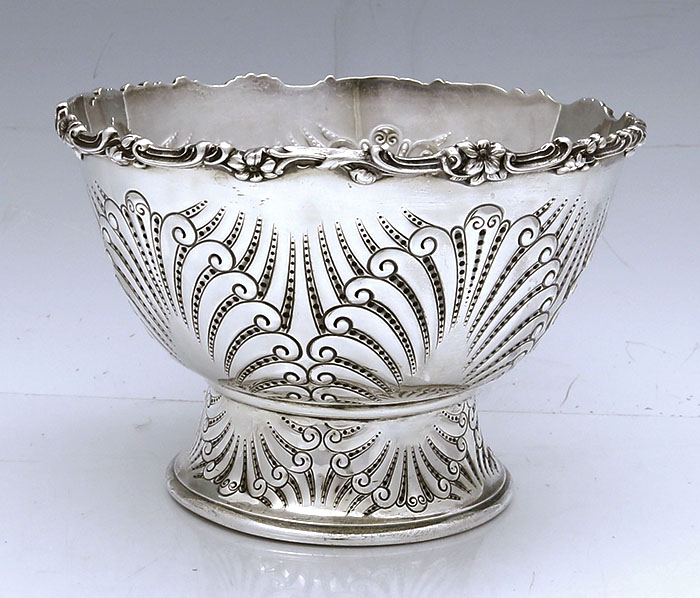 Tiffany antique sterling silver ice bowl with liner 
