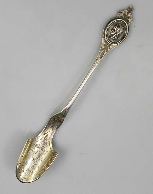 coin silver engraved medallion cheese scoop