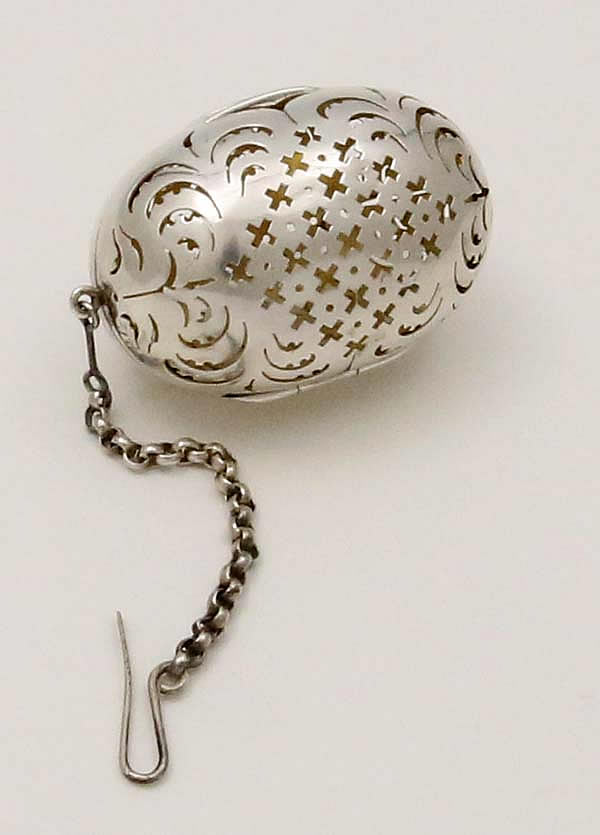 Pierced antique sterling silver hallmarked tea ball