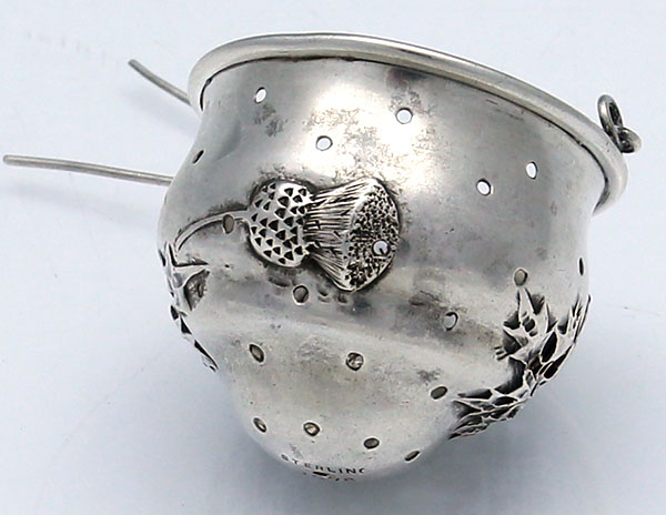Fradley sterling spout strainer with thistles