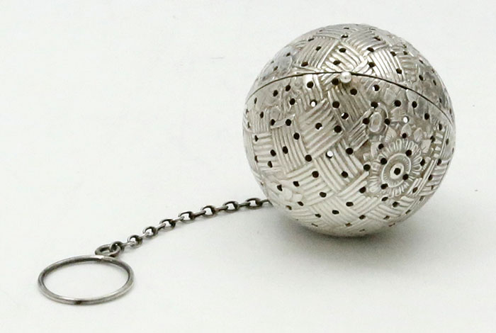 Gorham antique sterling silver tea ball