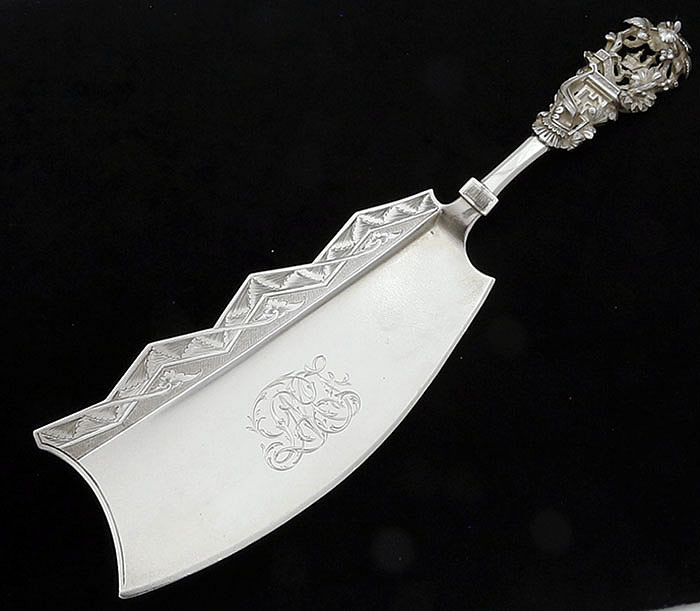 John Wendt sterling fish serving knife with three d terminal pagoda